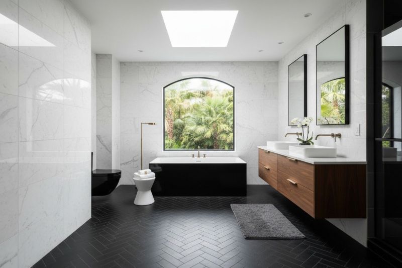 How To Maintain A Newly Refinished Bathtub